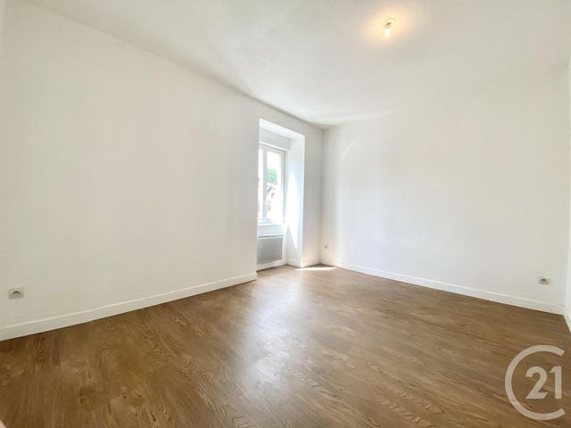 Appartement F3 bis à louer - 4 pièces - 74.79 m2 - LES AVENIERES VEYRINS THUELLIN - 38 - RHONE-ALPES - Century 21 Arlaud Transaction