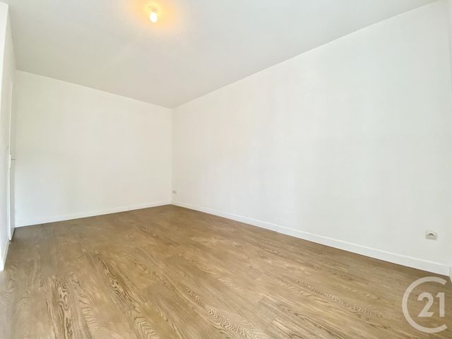 Appartement F3 bis à louer - 4 pièces - 74.79 m2 - LES AVENIERES VEYRINS THUELLIN - 38 - RHONE-ALPES - Century 21 Arlaud Transaction