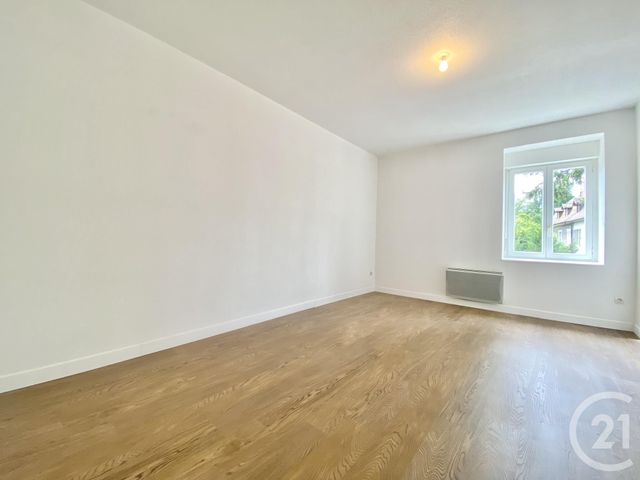 Appartement F3 bis à louer - 4 pièces - 74.79 m2 - LES AVENIERES VEYRINS THUELLIN - 38 - RHONE-ALPES - Century 21 Arlaud Transaction