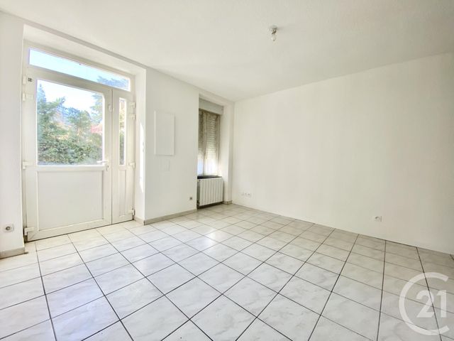 Appartement T3 à louer - 3 pièces - 56.45 m2 - LES AVENIERES VEYRINS THUELLIN - 38 - RHONE-ALPES - Century 21 Arlaud Transaction