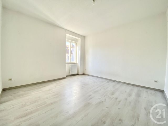 Appartement T3 à louer - 3 pièces - 56.45 m2 - LES AVENIERES VEYRINS THUELLIN - 38 - RHONE-ALPES - Century 21 Arlaud Transaction