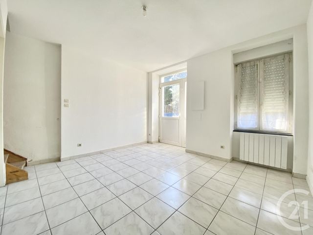 Appartement T3 à louer - 3 pièces - 56.45 m2 - LES AVENIERES VEYRINS THUELLIN - 38 - RHONE-ALPES - Century 21 Arlaud Transaction