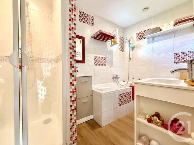 maison à vendre - 8 pièces - 180.1 m2 - ST GENIX SUR GUIERS - 73 - RHONE-ALPES - Century 21 Arlaud Transaction