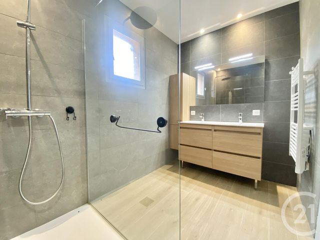 maison à louer - 5 pièces - 100.66 m2 - ST ANDRE LE GAZ - 38 - RHONE-ALPES - Century 21 Arlaud Transaction