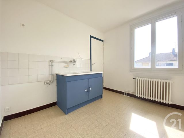 Appartement T4 à louer - 4 pièces - 68.88 m2 - LE PONT DE BEAUVOISIN - 38 - RHONE-ALPES - Century 21 Arlaud Transaction