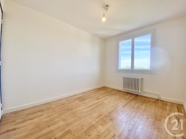 Appartement T4 à louer - 4 pièces - 68.88 m2 - LE PONT DE BEAUVOISIN - 38 - RHONE-ALPES - Century 21 Arlaud Transaction