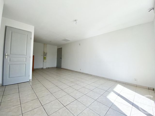 Appartement T4 à louer - 4 pièces - 79.61 m2 - LA BATIE MONTGASCON - 38 - RHONE-ALPES - Century 21 Arlaud Transaction