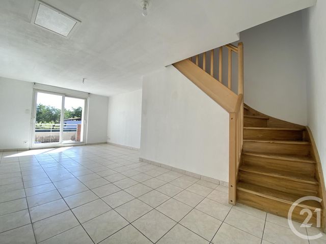 Appartement T4 à louer LA BATIE MONTGASCON