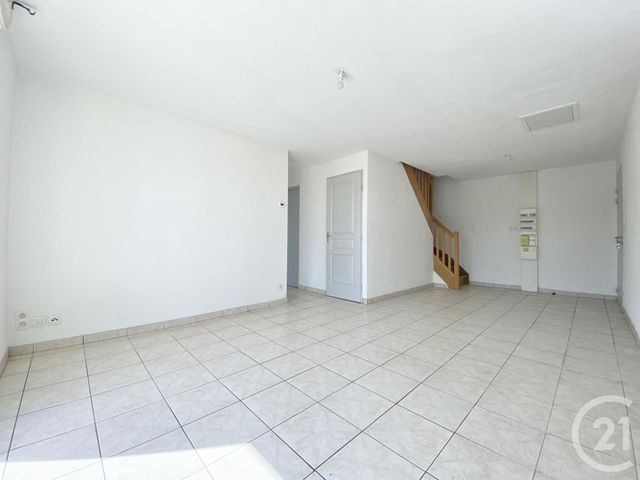 Appartement T4 à louer - 4 pièces - 79.61 m2 - LA BATIE MONTGASCON - 38 - RHONE-ALPES - Century 21 Arlaud Transaction