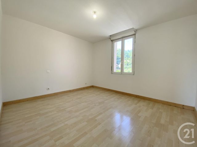 Appartement T4 à louer - 4 pièces - 79.61 m2 - LA BATIE MONTGASCON - 38 - RHONE-ALPES - Century 21 Arlaud Transaction