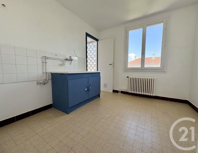 Appartement T4 à vendre - 5 pièces - 69.63 m2 - LE PONT DE BEAUVOISIN - 38 - RHONE-ALPES - Century 21 Arlaud Transaction