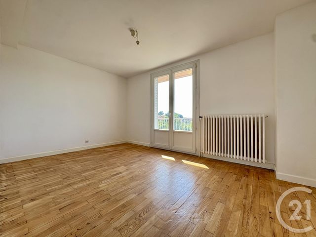 Appartement T4 à vendre - 5 pièces - 69.63 m2 - LE PONT DE BEAUVOISIN - 38 - RHONE-ALPES - Century 21 Arlaud Transaction