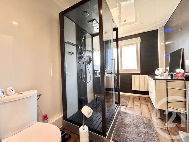 maison à vendre - 5 pièces - 97.09 m2 - LES AVENIERES VEYRINS THUELLIN - 38 - RHONE-ALPES - Century 21 Arlaud Transaction