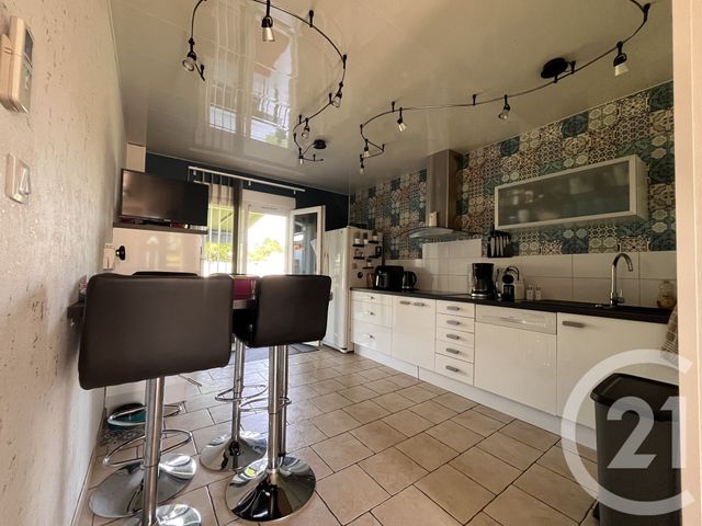 maison à vendre - 5 pièces - 97.09 m2 - LES AVENIERES VEYRINS THUELLIN - 38 - RHONE-ALPES - Century 21 Arlaud Transaction