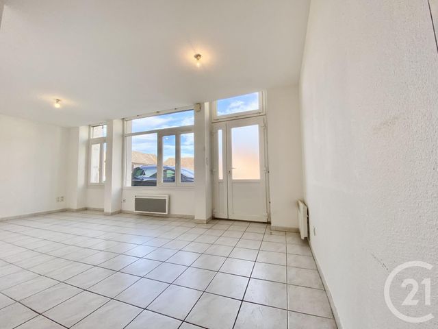 Appartement T2 à louer - 2 pièces - 45.7 m2 - CORBELIN - 38 - RHONE-ALPES - Century 21 Arlaud Transaction