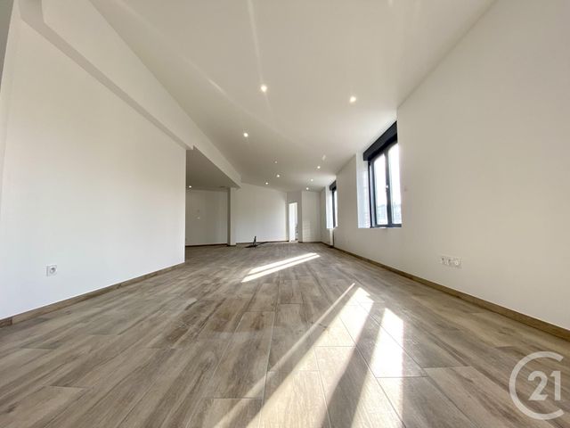 Appartement T4 à vendre - 4 pièces - 110.0 m2 - LA TOUR DU PIN - 38 - RHONE-ALPES - Century 21 Arlaud Transaction