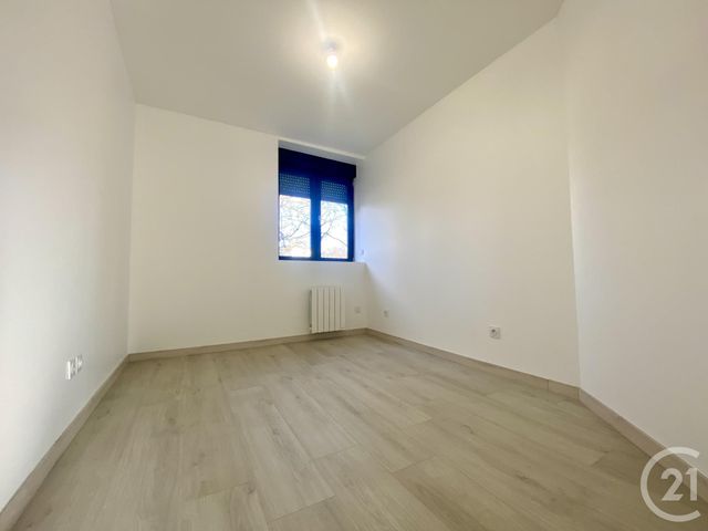 Appartement T4 à vendre - 4 pièces - 110.0 m2 - LA TOUR DU PIN - 38 - RHONE-ALPES - Century 21 Arlaud Transaction