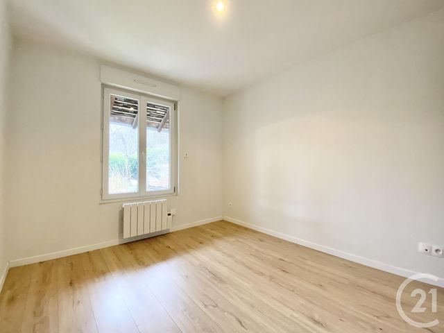 Appartement T2 à louer - 2 pièces - 40.65 m2 - VOIRON - 38 - RHONE-ALPES - Century 21 Arlaud Transaction