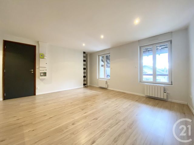 Appartement T2 à louer - 2 pièces - 40.65 m2 - VOIRON - 38 - RHONE-ALPES - Century 21 Arlaud Transaction