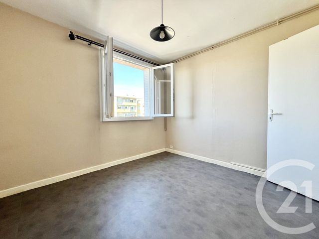Appartement T3 à vendre - 3 pièces - 52.74 m2 - BOURGOIN JALLIEU - 38 - RHONE-ALPES - Century 21 Arlaud Transaction