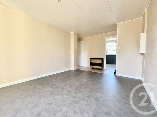 Appartement T3 à vendre - 3 pièces - 52.74 m2 - BOURGOIN JALLIEU - 38 - RHONE-ALPES - Century 21 Arlaud Transaction