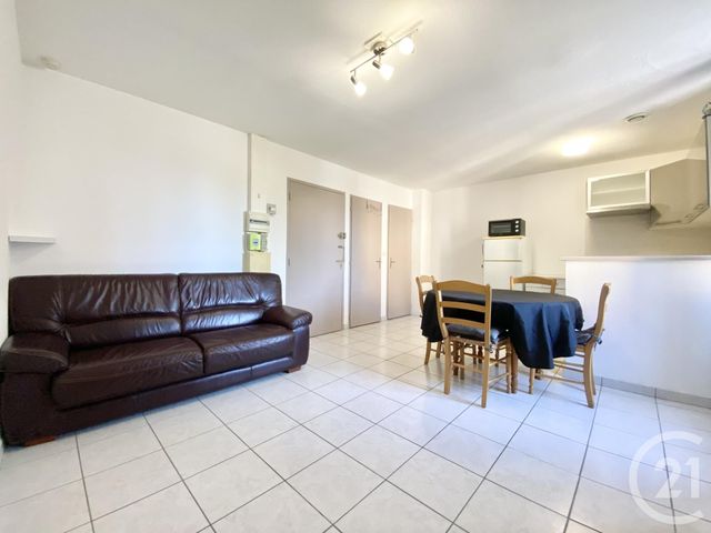 Appartement T2 à louer - 2 pièces - 36.4 m2 - LES ABRETS EN DAUPHINE - 38 - RHONE-ALPES - Century 21 Arlaud Transaction