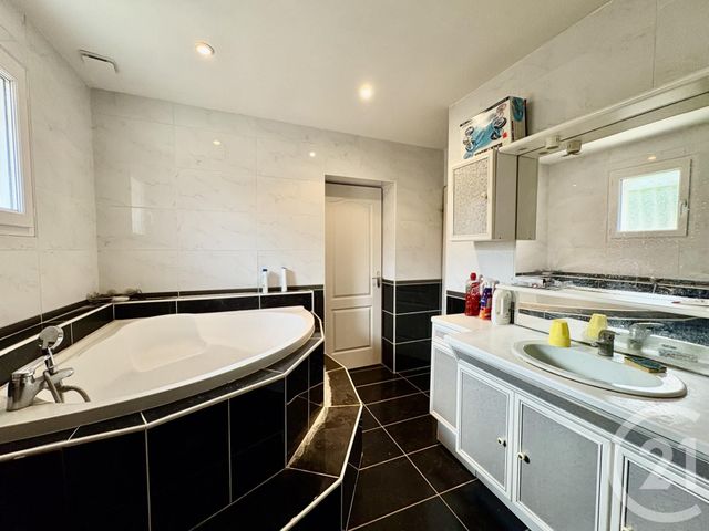 maison à vendre - 5 pièces - 230.26 m2 - ST DIDIER DE LA TOUR - 38 - RHONE-ALPES - Century 21 Arlaud Transaction
