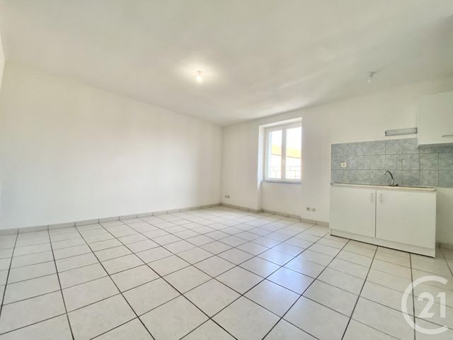 Appartement Studio à louer - 1 pièce - 23.65 m2 - LES ABRETS EN DAUPHINE - 38 - RHONE-ALPES - Century 21 Arlaud Transaction