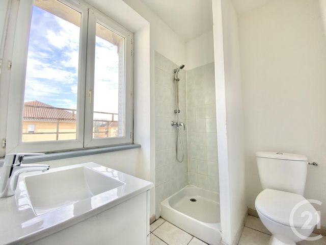 Appartement Studio à louer - 1 pièce - 23.65 m2 - LES ABRETS EN DAUPHINE - 38 - RHONE-ALPES - Century 21 Arlaud Transaction
