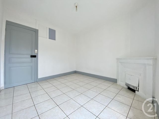 Appartement T2 à louer - 2 pièces - 38.43 m2 - LES ABRETS EN DAUPHINE - 38 - RHONE-ALPES - Century 21 Arlaud Transaction