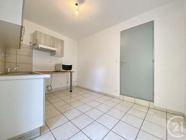 Appartement T2 à louer - 2 pièces - 38.43 m2 - LES ABRETS EN DAUPHINE - 38 - RHONE-ALPES - Century 21 Arlaud Transaction