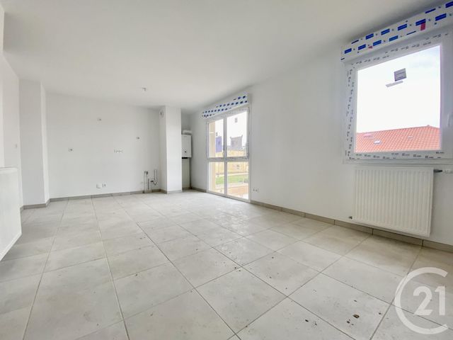 Appartement T3 à vendre - 3 pièces - 61.3 m2 - LES ABRETS EN DAUPHINE - 38 - RHONE-ALPES - Century 21 Arlaud Transaction
