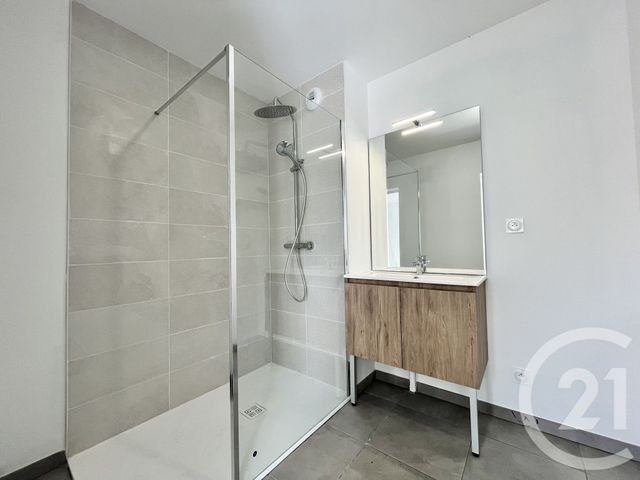 Appartement T3 à vendre - 3 pièces - 61.3 m2 - LES ABRETS EN DAUPHINE - 38 - RHONE-ALPES - Century 21 Arlaud Transaction