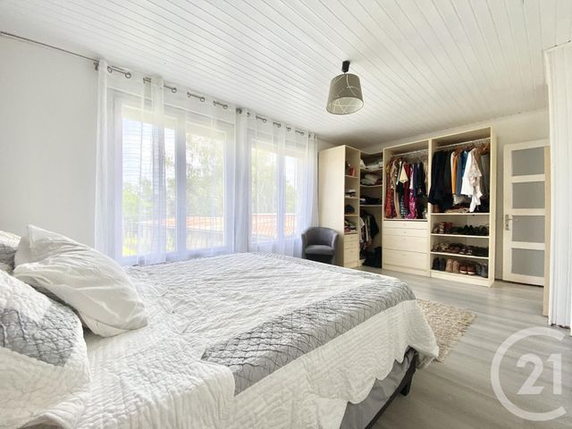 maison à vendre - 9 pièces - 199.36 m2 - LES ABRETS EN DAUPHINE - 38 - RHONE-ALPES - Century 21 Arlaud Transaction